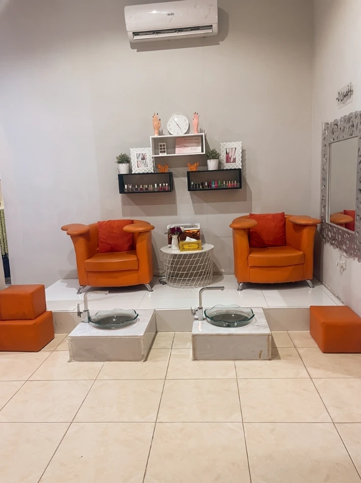 Home 1 Ladies salon in Fujairah, Ghosoun interior in Qidfa