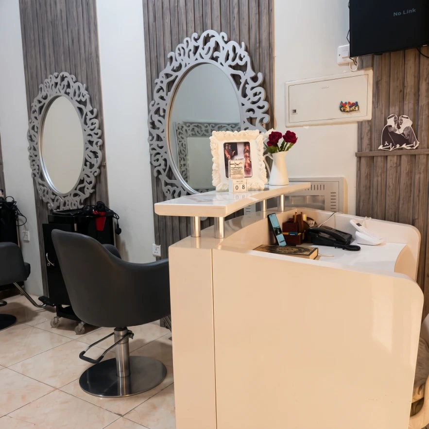 Home 13 Reception area of Ghosoun ladies beauty salon in Qidfa, Fujairah